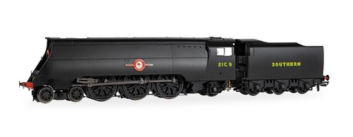 Hornby r30455 merchant navy - hornby, sr